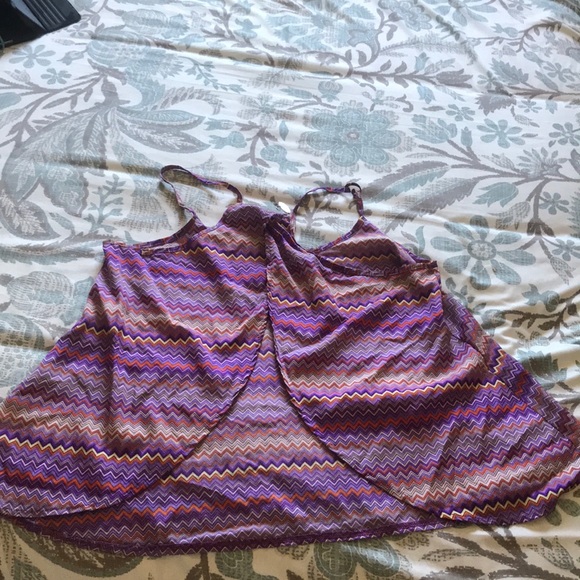 A top - Picture 2 of 2